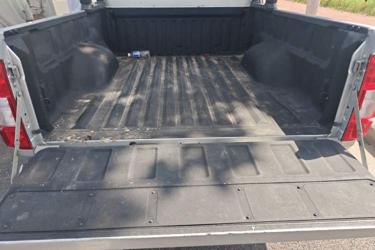Used Great Wall Wingle 7 2021 2.0T Diesel Two-Wheel Drive Elite Version Big Double GW4D20M Trunk