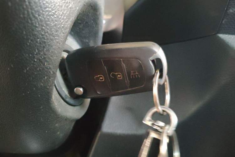 Used Great Wall Wingle 7 2021 2.0T Diesel Two-Wheel Drive Elite Version Big Double GW4D20M Vehicle Key
