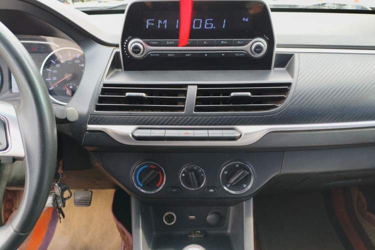 Used Great Wall Wingle 7 2021 2.0T Diesel Two-Wheel Drive Value Edition Big Double GW4D20M Audio And AC Panel