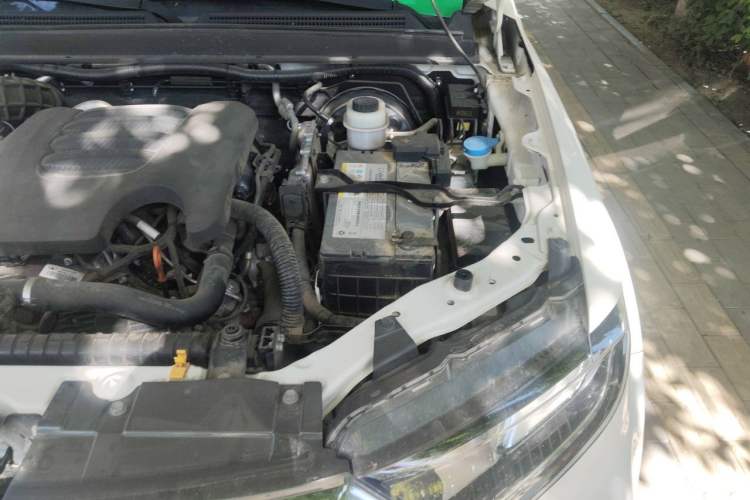 Used Great Wall Wingle 7 2021 2.0T Diesel 4x4 Elite Version Big Double GW4D20M Engine Bay Left