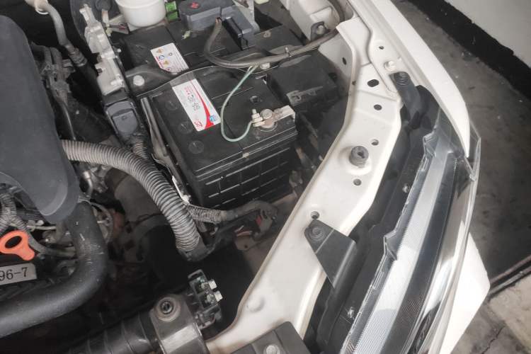 Used Great Wall Wingle 7 2021 2.0T Diesel Two-Wheel Drive Value Edition Big Double GW4D20M Engine Bay Left