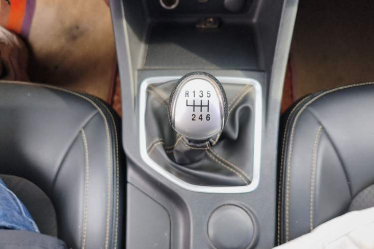 Used Great Wall Wingle 7 2021 2.0T Diesel Two-Wheel Drive Value Edition Big Double GW4D20M Gear Lever