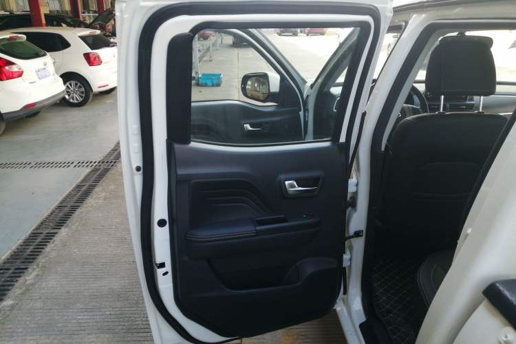 Used Great Wall Wingle 7 2021 2.0T Diesel Two-Wheel Drive Value Edition Big Double GW4D20M Left Rear Door Interior
