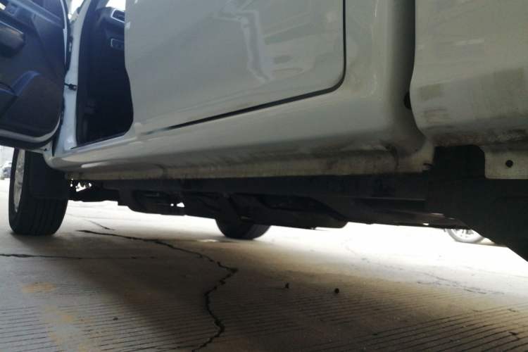 Used Great Wall Wingle 7 2021 2.0T Diesel Two-Wheel Drive Value Edition Big Double GW4D20M Left Side Sill