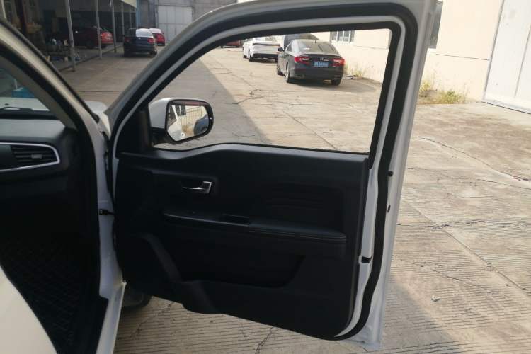 Used Great Wall Wingle 7 2021 2.0T Diesel Two-Wheel Drive Value Edition Big Double GW4D20M Right Front Door Interior