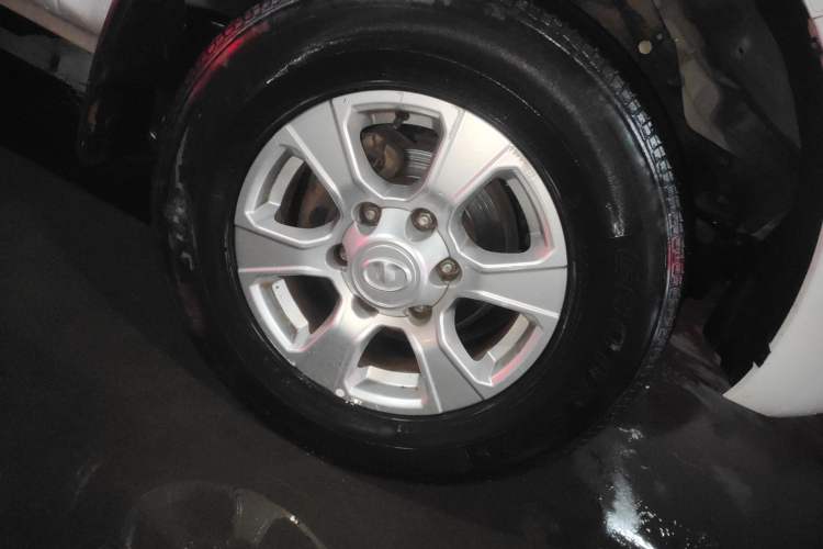 Used Great Wall Wingle 7 2021 2.0T Diesel Two-Wheel Drive Value Edition Big Double GW4D20M Right Front Wheel Hub