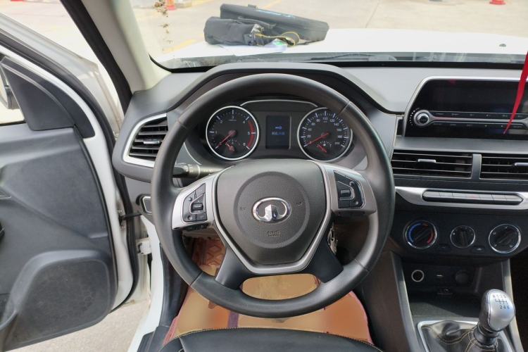 Used Great Wall Wingle 7 2021 2.0T Diesel Two-Wheel Drive Value Edition Big Double GW4D20M Steering Wheel