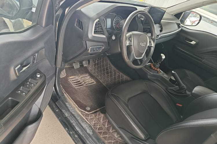 Used Great Wall Wingle 7 2022 2.0T Gasoline Two-Wheel Drive Value Edition Big Double GW4C20B Driver Seat