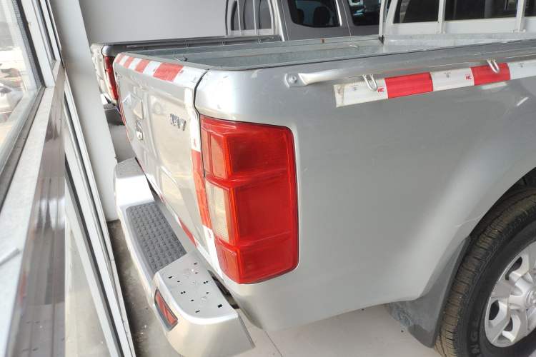 Used Great Wall Wingle 7 2022 2.0T Diesel Two-Wheel Drive Value-Plus Version Big Double Cab GW4D20M Exterior 4