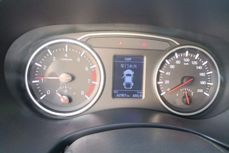 Used Great Wall Wingle 7 2022 2.0T Gasoline Two-Wheel Drive Practical Version Small Double GW4C20B Instrument Cluster