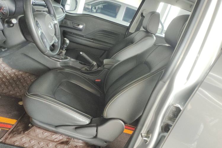 Used Great Wall Wingle 7 2022 2.0T Diesel Two-Wheel Drive Value-Plus Version Big Double Cab GW4D20M Left Front Seat