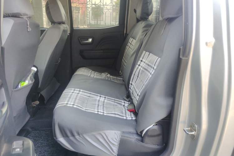 Used Great Wall Wingle 7 2022 2.0T Diesel Two-Wheel Drive Value-Plus Version Big Double Cab GW4D20M Left Rear Seat