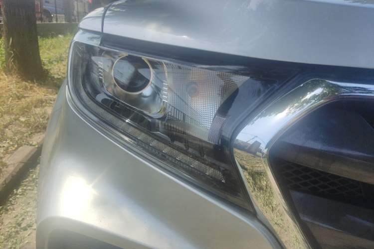 Used Great Wall Wingle 7 2022 2.0T Diesel Two-Wheel Drive Value-Plus Version Big Double Cab GW4D20M Right Front Headlight