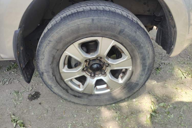 Used Great Wall Wingle 7 2022 2.0T Diesel Two-Wheel Drive Value-Plus Version Big Double Cab GW4D20M Right Front Wheel Hub