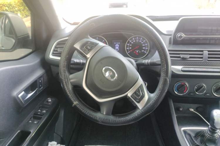 Used Great Wall Wingle 7 2022 2.0T Diesel Two-Wheel Drive Value-Plus Version Big Double Cab GW4D20M Steering Wheel