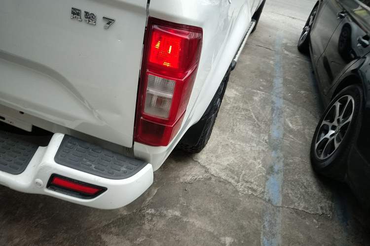 Used Great Wall Wingle 7 2022 2.0T Diesel Two-Wheel Drive Practical Version Big Double Cab GW4D20M Exterior 6