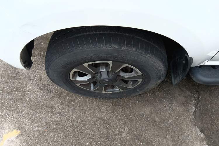 Used Great Wall Wingle 7 2022 2.0T Diesel Two-Wheel Drive Practical Version Big Double Cab GW4D20M Left Front Wheel Hub