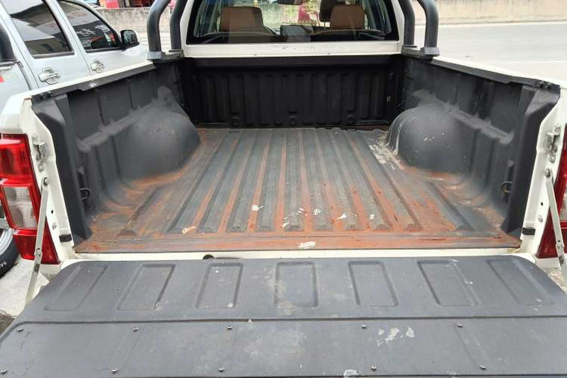 Used Great Wall Wingle 7 2022 2.0T Diesel Two-Wheel Drive Practical Version Big Double Cab GW4D20M Trunk