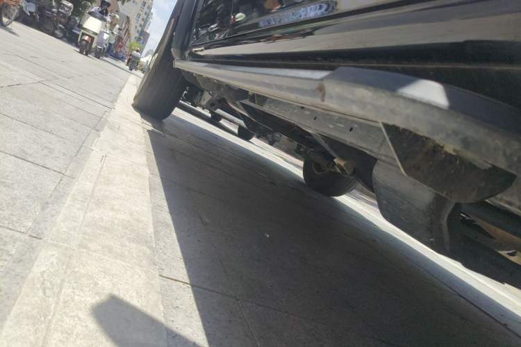 Used Great Wall Wingle 7 2023 2.0T Gasoline Two-Wheel Drive Advanced Version with Dual GW4C20B Chassis Front Right