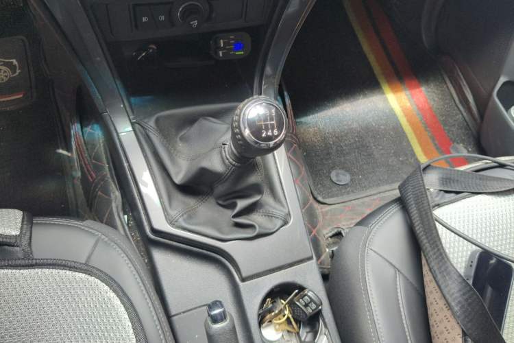 Used Great Wall Wingle 7 2023 2.0T Gasoline Two-Wheel Drive Advanced Version with Dual GW4C20B Gear Lever