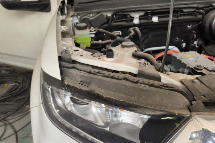 Used Great Wall Wingle New Energy 2021 Two-Wheel-Drive Elite Version 310 km Engine Bay Right