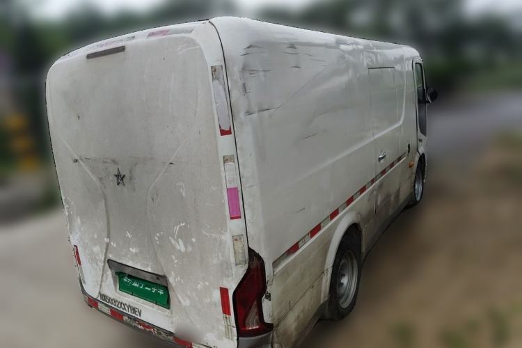 Used Guangtong Auto makeup Logistics Vehicle  Rear Right 45 Deg