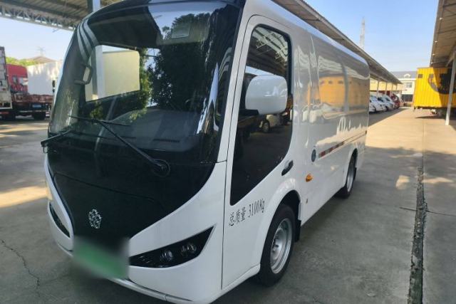 Used Guangtong Auto makeup Logistics Vehicle 2024 3.1T 2-Seater 4.99-Meter All-Electric Closed Cargo Van with 41.86 kWh