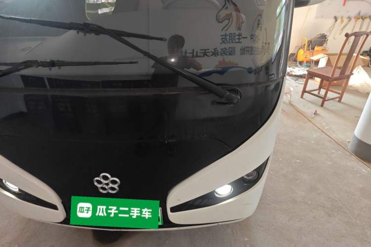 Used Guangtong Auto makeup Logistics Vehicle 2024 3.1T 2-Seater 4.99-Meter All-Electric Closed Cargo Van with 41.86 kWh Engine Bay Left