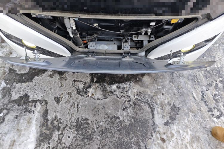 Used Guangtong Auto makeup Logistics Vehicle 2024 3.1T 2-Seater 4.99-Meter All-Electric Closed Cargo Van with 41.86 kWh Engine Bay