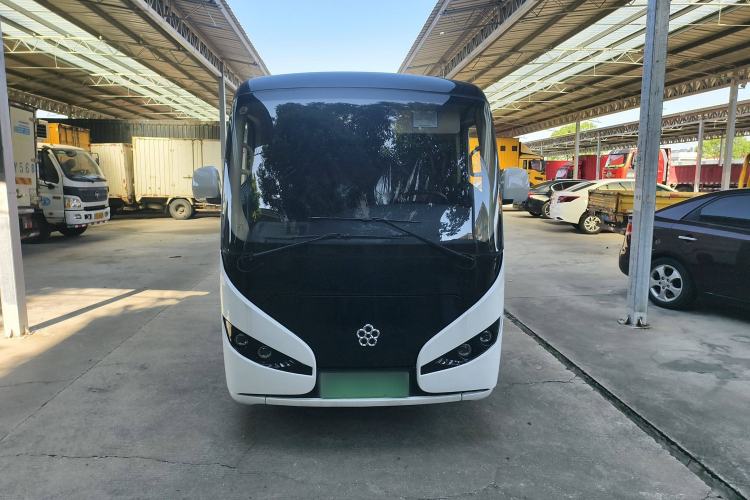 Used Guangtong Auto makeup Logistics Vehicle 2024 3.1T 2-Seater 4.99-Meter All-Electric Closed Cargo Van with 41.86 kWh Exterior 3