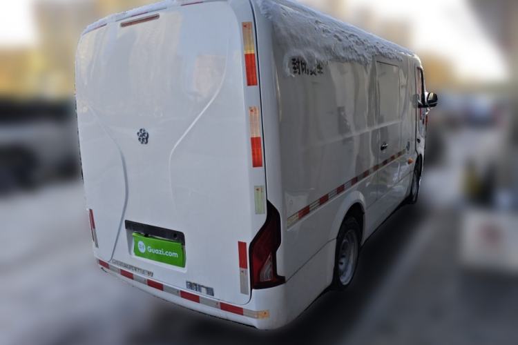 Used Guangtong Auto makeup Logistics Vehicle 2024 3.1T 2-Seater 4.99-Meter All-Electric Closed Cargo Van with 41.86 kWh Exterior 5
