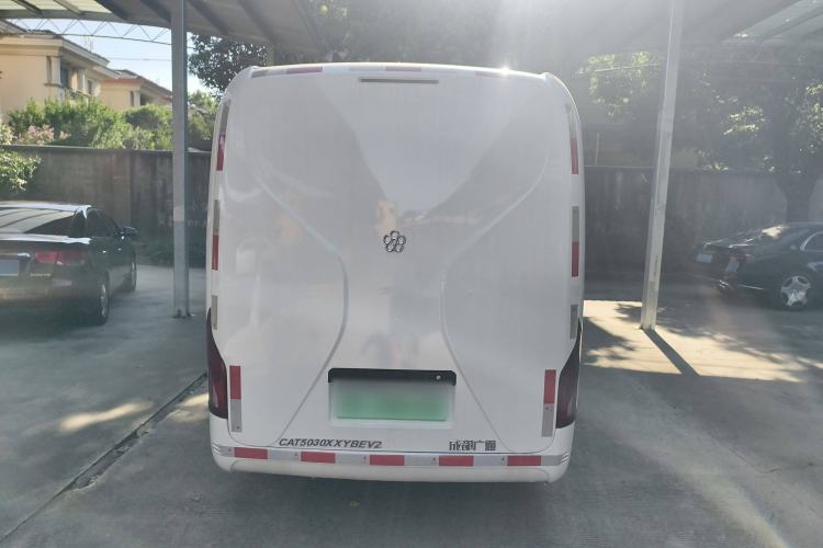 Used Guangtong Auto makeup Logistics Vehicle 2024 3.1T 2-Seater 4.99-Meter All-Electric Closed Cargo Van with 41.86 kWh Exterior 6