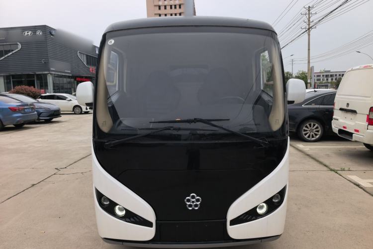 Used Guangtong Auto makeup Logistics Vehicle 2024 3.1T 2-Seater 4.99-Meter All-Electric Closed Cargo Van with 41.86 kWh Front