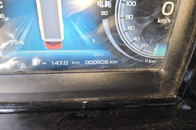 Used Guangtong Auto makeup Logistics Vehicle 2024 3.1T 2-Seater 4.99-Meter All-Electric Closed Cargo Van with 41.86 kWh Odometer Close Up