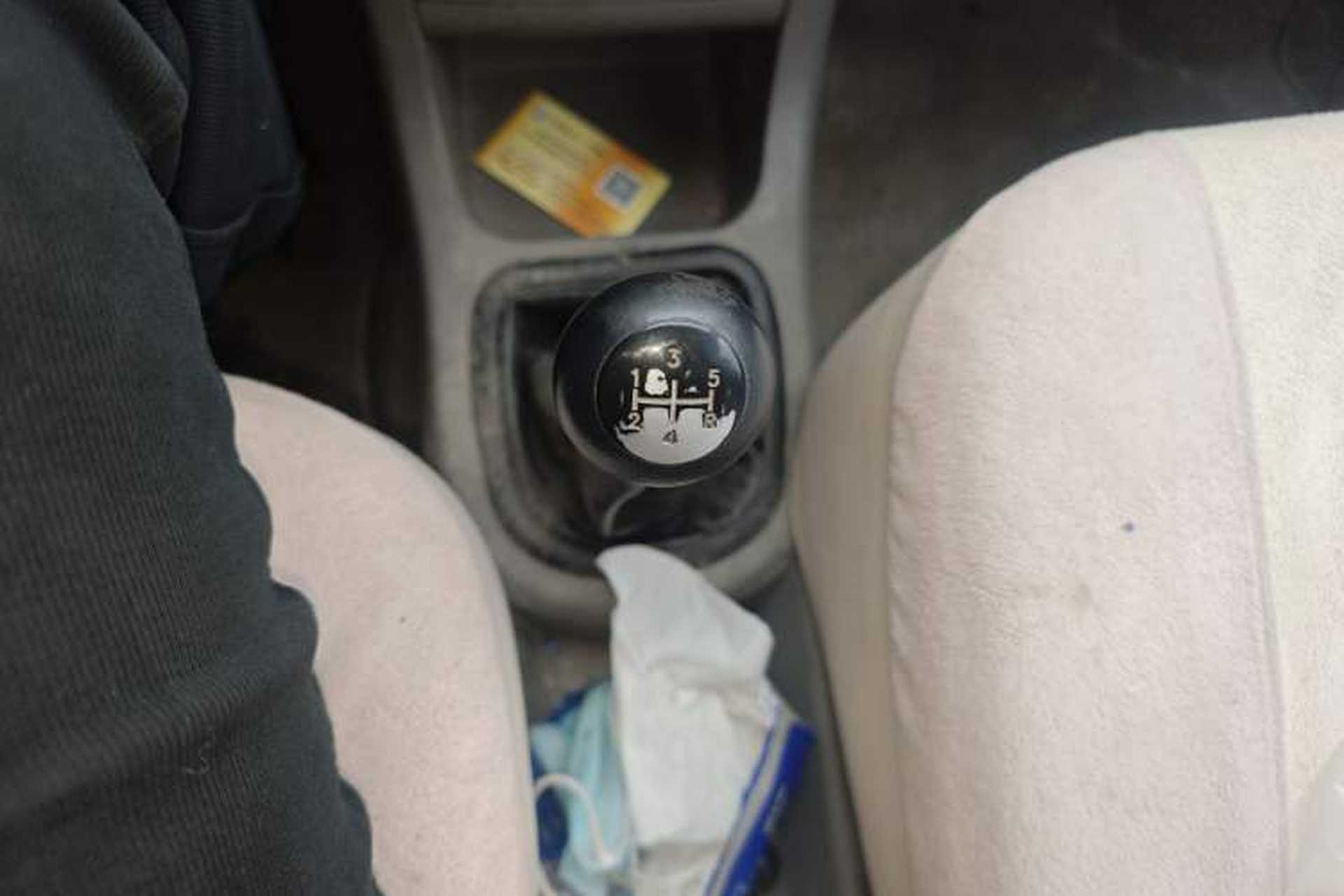 Used Hafei Lubao 2010 Lingdong 1.0L Manual Comfort Model Gear Lever