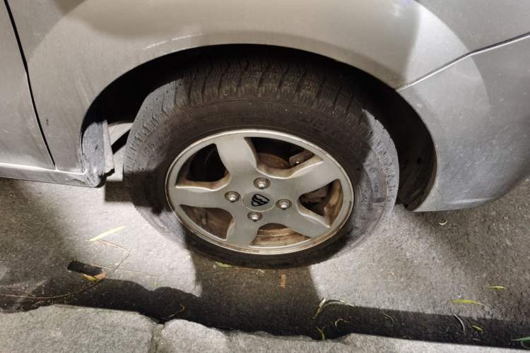 Used Hafei Lubao 2010 Lingdong 1.0L Manual Luxury Model Right Front Wheel Hub