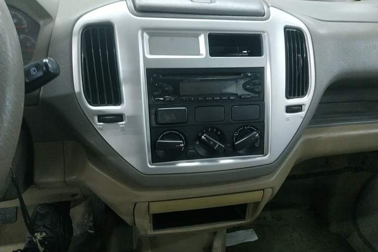 Used Hafei Sailor 2009 1.5L Manual Comfort Model Audio And AC Panel