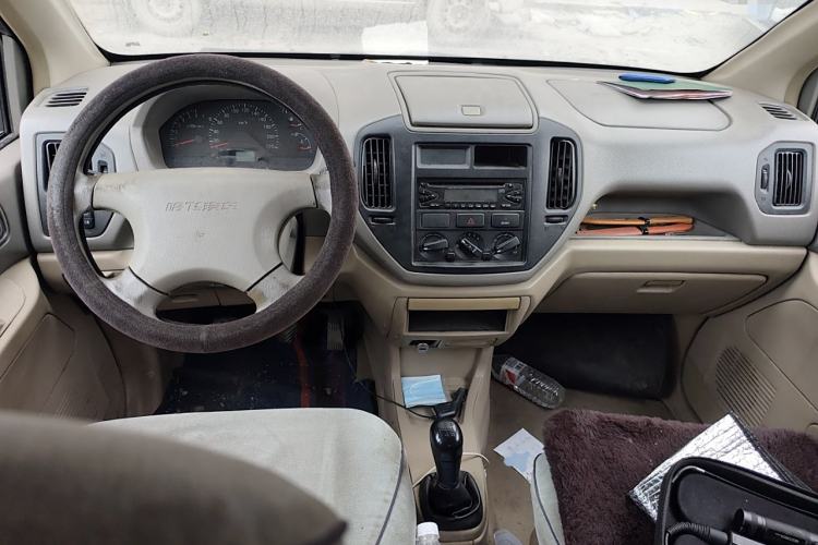 Used Hafei Sailor 2009 1.5L Manual Comfort Model Center Console