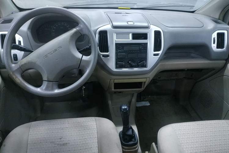 Used Hafei Sailor 2009 1.5L Manual Comfort Model Center Console