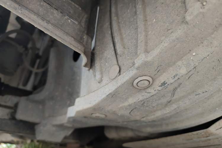 Used Hafei Sailor 2009 1.5L Manual Comfort Model Chassis Front Right