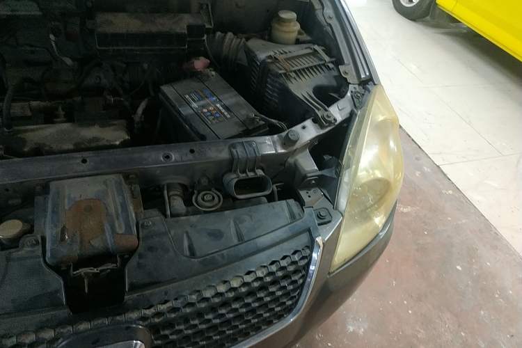 Used Hafei Sailor 2009 1.5L Manual Comfort Model Engine Bay Left