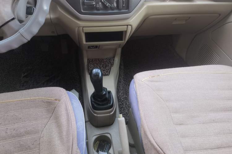 Used Hafei Sailor 2009 1.5L Manual Comfort Model Gear Lever