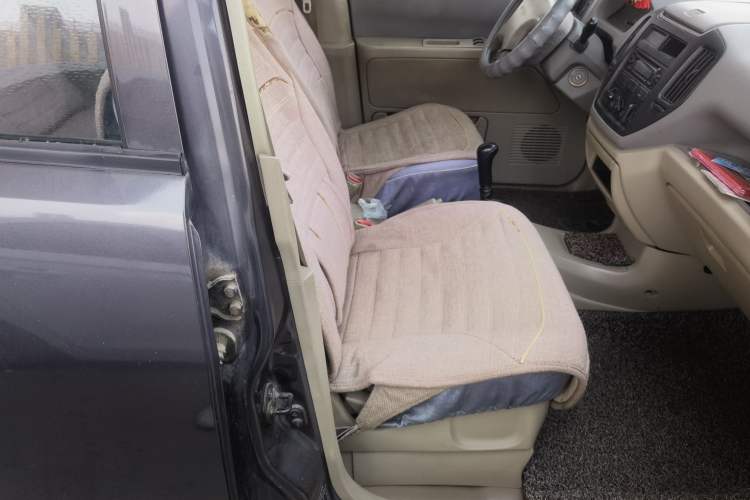 Used Hafei Sailor 2009 1.5L Manual Comfort Model Right Front Seat