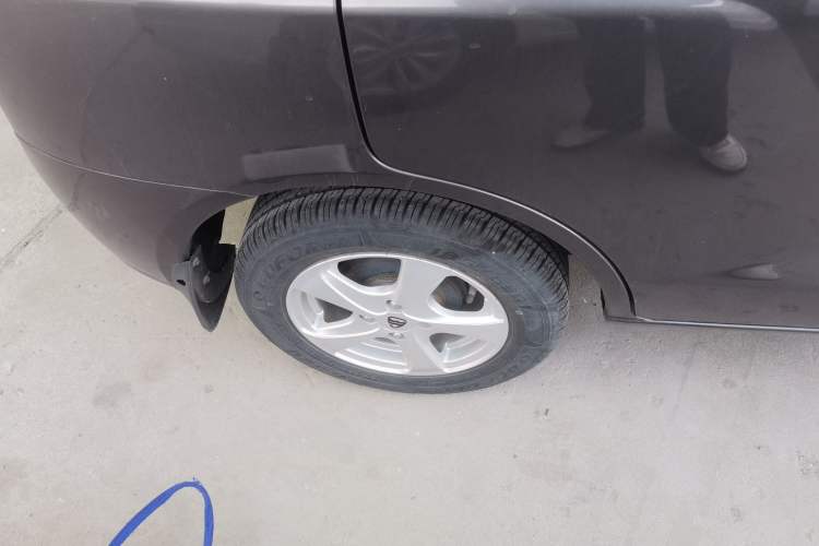 Used Hafei Sailor 2009 1.5L Manual Comfort Model Right Rear Wheel Hub