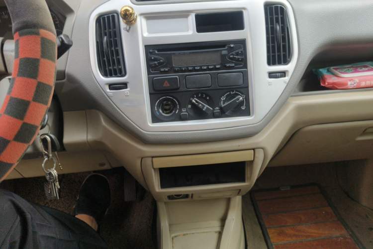 Used Hafei Sailor 2009 1.5L Manual Comfort Model Audio And AC Panel