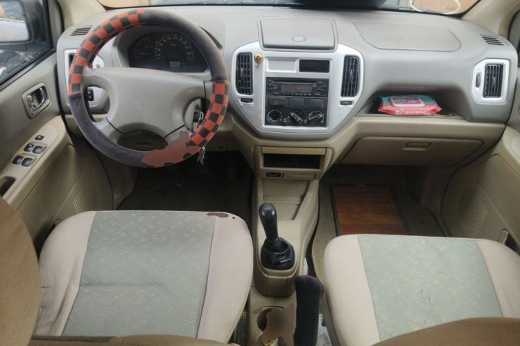 Used Hafei Sailor 2009 1.5L Manual Comfort Model Center Console