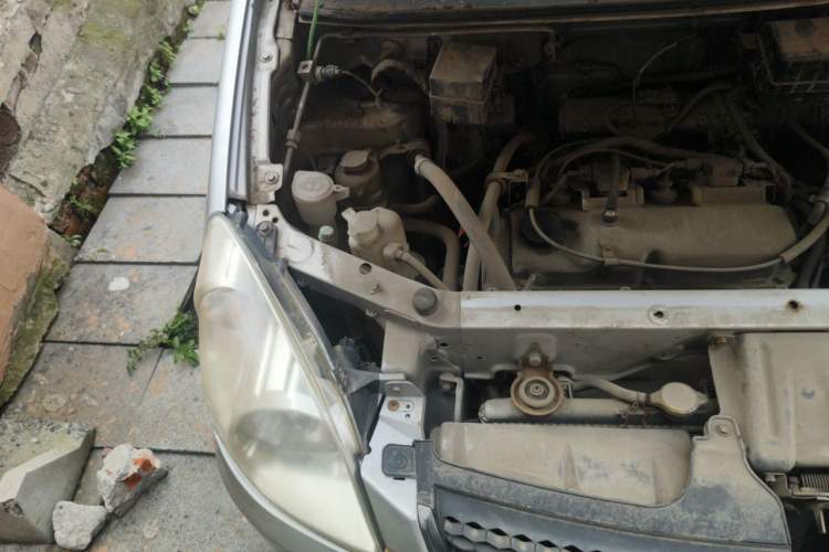 Used Hafei Sailor 2009 1.5L Manual Comfort Model Engine Bay Right