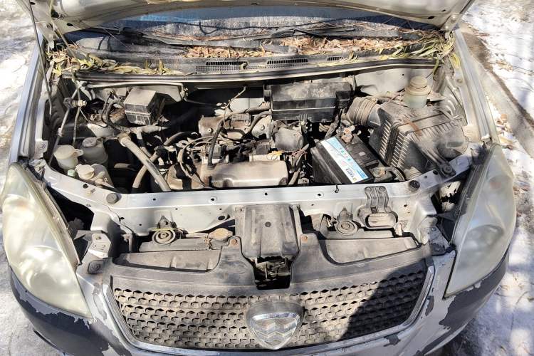 Used Hafei Sailor 2009 1.5L Manual Base Version Engine Bay
