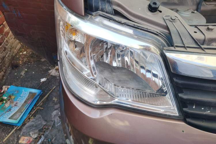 Used Hafei Zhongyi V5 2013 1.3L Comfort Model M13R Right Front Headlight