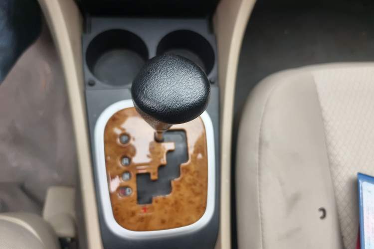 Used Haima 3 2008 1.8L Sport Edition Gear Lever